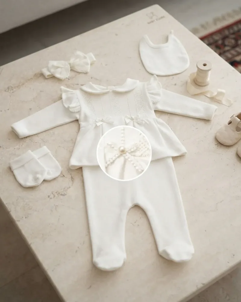 Kız Bebek Beyaz Fistolu Bandanalı Set Modeli